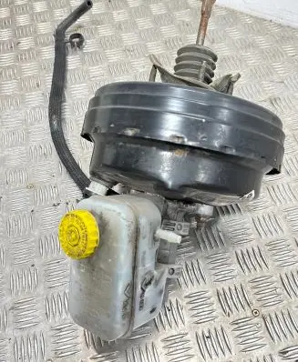 Jeep Cherokee IV KK Brake booster A204002332 04779728AD 04B1648A68