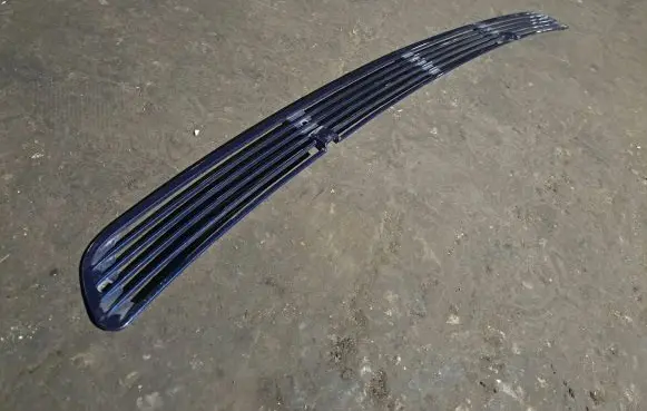 BMW 7 E38 Bonnet/hood grill 8172059