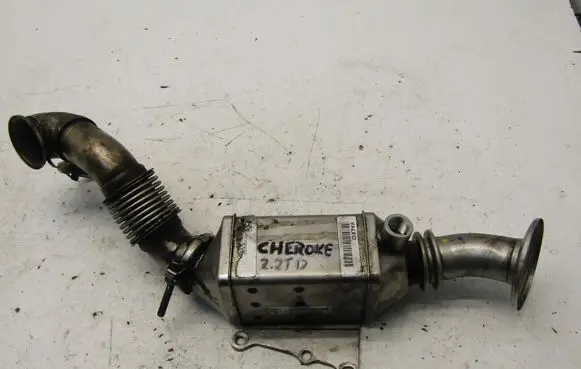 Jeep Cherokee EGR valve cooler CO8135131
