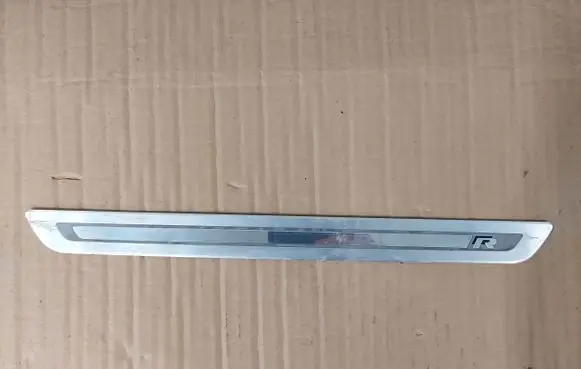 Volkswagen Golf VII Front sill trim cover 16147715015