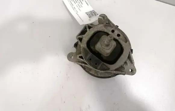 BMW 1 F20 F21 Engine mount bracket 6855456