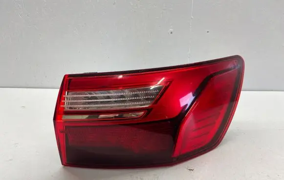 Audi A4 S4 B9 8W Rear/tail lights 8W9945070AA 81810201