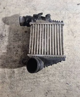Audi A3 S3 8L Intercooler radiator 038906051C 0281002401