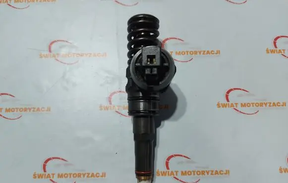 Audi A4 S4 B6 8E 8H Fuel injector 038130073BP