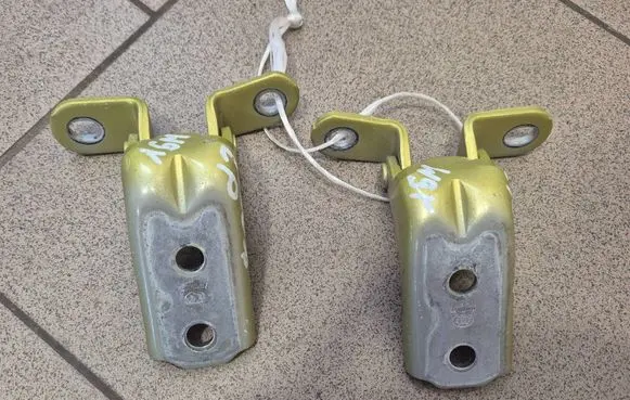 Hyundai Kona I Front door hinge set