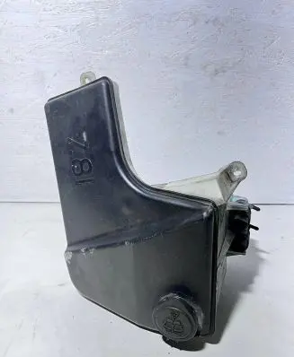 BMW X5 E53 Windshield washer fluid reservoir/tank