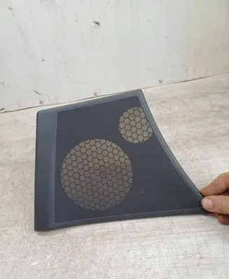 Side speaker trim/cover