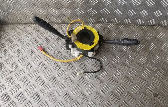 Mitsubishi Carisma Wiper turn signal indicator stalk/switch MB953700
