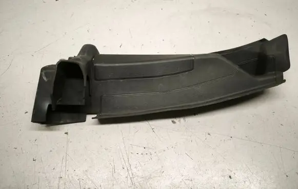 Porsche Cayenne (9Y0 9Y3) Fender end trim 9Y0821170