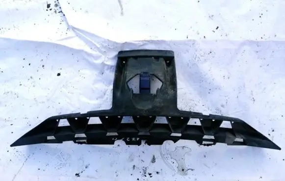 Renault Megane II Front bumper mounting bracket 8200113652