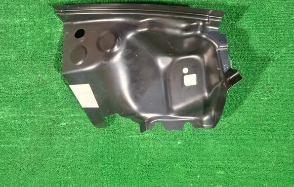Volkswagen Golf Sportsvan Pillar (middle) 510813328A