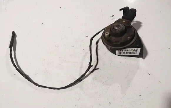 Skoda Octavia Mk2 (1Z) Horn signal e90388157