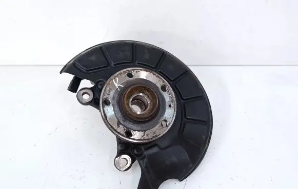 Volkswagen Tiguan Front wheel hub