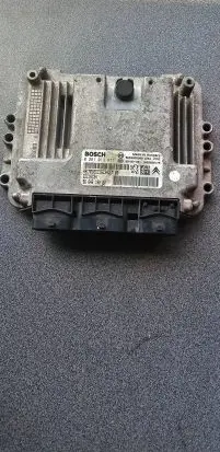 Citroen Berlingo Engine control unit/module 0281013871