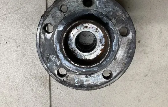 Volvo XC60 Rear wheel bearing hub 