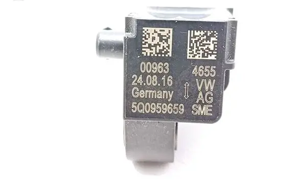 Volkswagen Touran III Airbag deployment crash/impact sensor 5Q0959659
