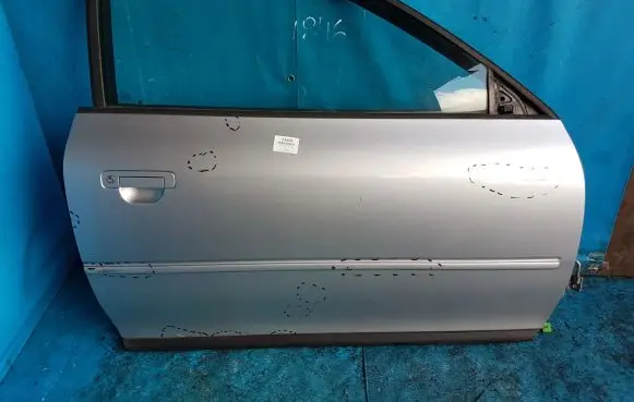Audi A3 S3 8L Front door LZ7G