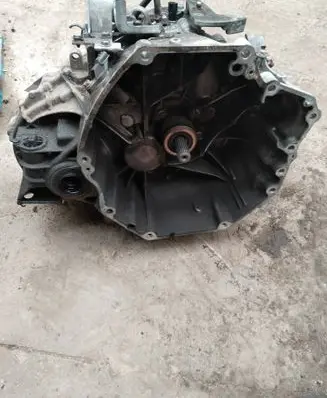 Nissan Qashqai Manual 6 speed gearbox BB60D