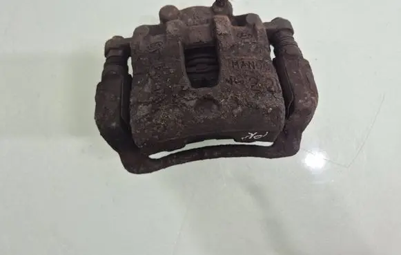 KIA Rio Front brake caliper 