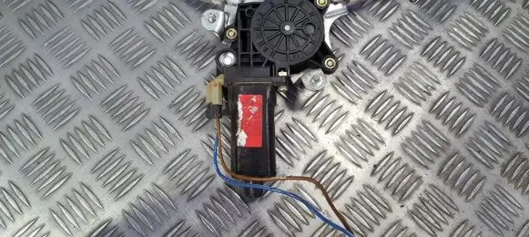 Hyundai Sonata Rear door window regulator motor 0130821401