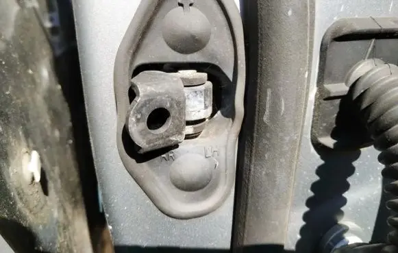 Opel Insignia A Rear door check strap stopper
