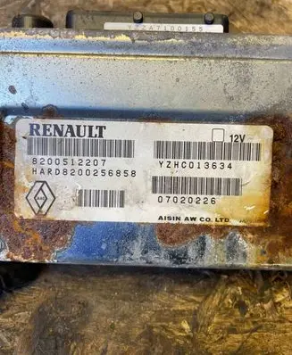 Renault Espace - Grand espace IV Gearbox control unit/module 8200512207 07020226 YZHC013634