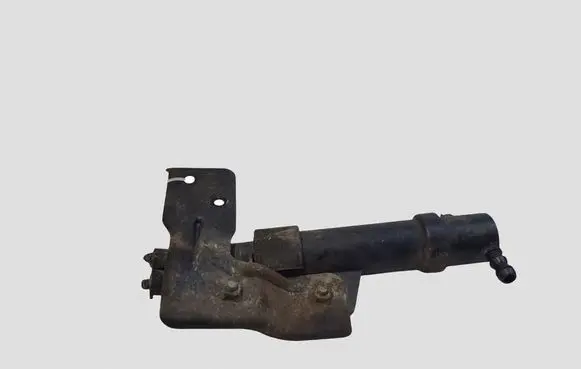 Volkswagen Touareg I Headlight washer spray nozzle