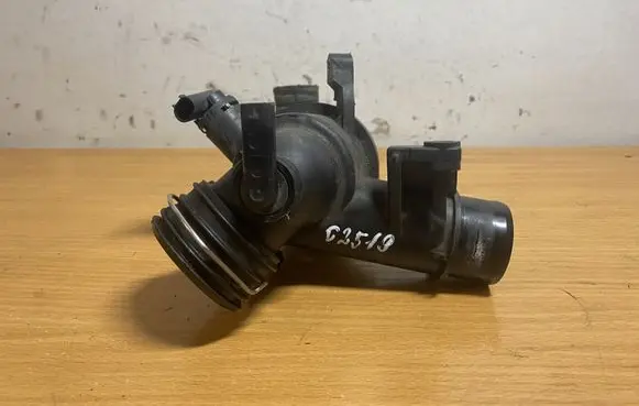 Mercedes-Benz C W204 Thermostat A6512001215 C2519