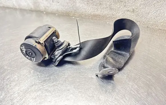 Opel Astra H Rear seatbelt 13242328 13241069