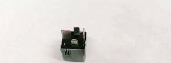 Mercedes-Benz CLK A209 C209 Other relay A0025422619