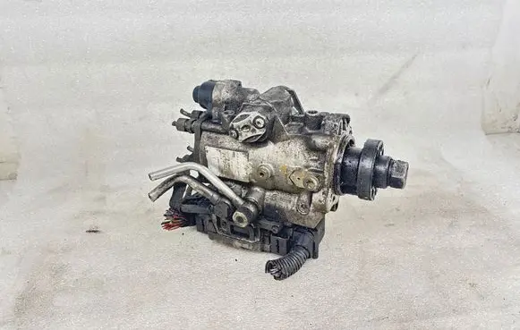 Opel Signum Fuel injection high pressure pump 0281010717 0470504202 011