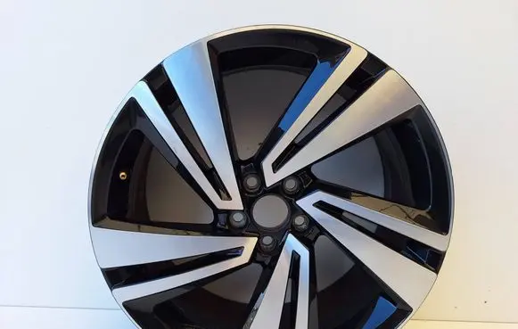 Volkswagen T-Cross R18 alloy rim 2GM601025H