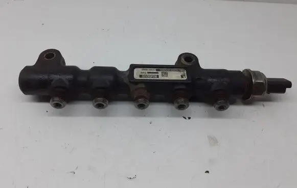 Citroen C4 I Picasso Fuel main line pipe 9654592680
