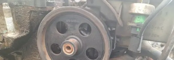 Ford Mondeo Mk III Power steering pump 1s703a733aa
