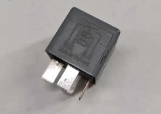 Volvo V70 Other relay 8D0951253A V23134B52X301