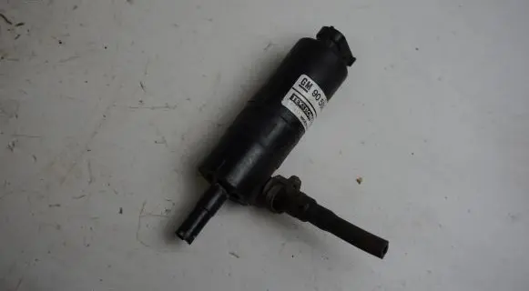 Saab 9-3 Ver2 Headlight washer pump 90508709