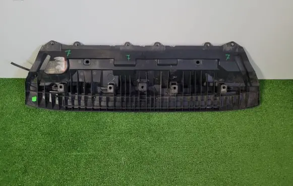 Honda Civic IX Front bumper skid plate/under tray 71181