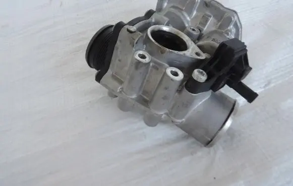 Ford Focus EGR valve HG9Q-9M425-AB