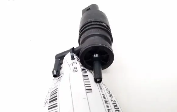 BMW X5 E53 Windscreen/windshield washer pump 8362154