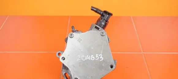 Ford Focus Vacuum pump CM5G2A451FA 20MB58