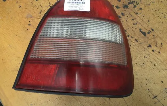 Nissan Sunny Rear/tail lights