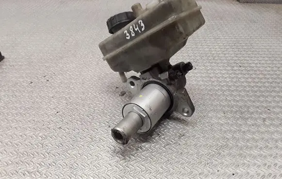 Mercedes-Benz Vaneo W414 Master brake cylinder A4144300002