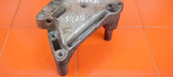 Ford C-MAX II Engine mounting bracket 04L199207 18MB55