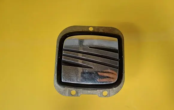 Seat Ibiza II (6k) Tailgate/trunk/boot exterior handle 6K0827565B