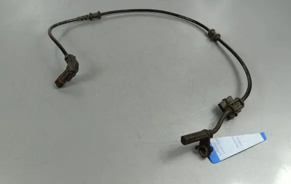 Chrysler 300 - 300C ABS rear brake sensor 04779246AC 25071160924