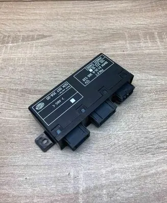 BMW 7 E38 Door control unit/module 8366528