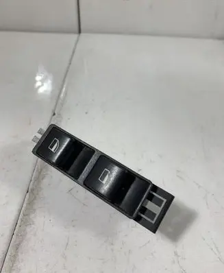 BMW 3 E46 Electric window control switch 51318381514