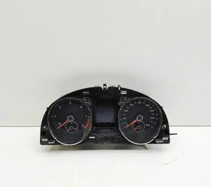 Volkswagen PASSAT B7 Speedometer (instrument cluster) 3AA920970N
