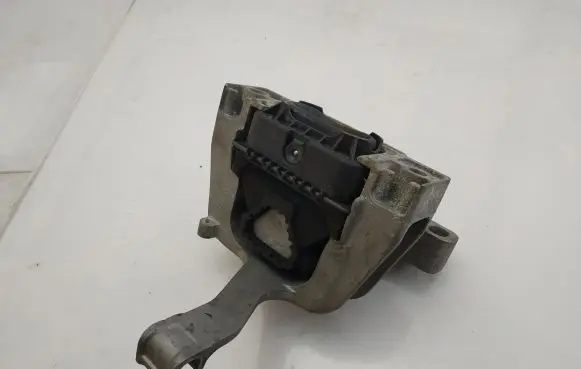 Skoda Octavia Mk3 (5E) Engine mount bracket 5Q0199262BH