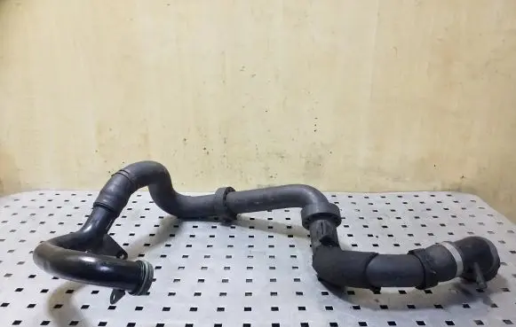 Audi Q7 4L Engine coolant pipe/hose 059121071AM 7L6122101